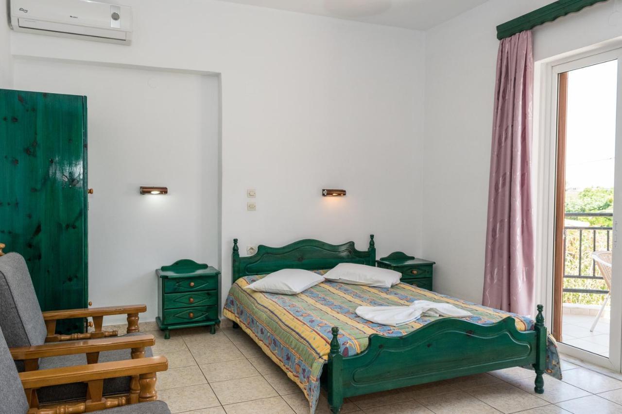 Costas Hotel Каламакион Экстерьер фото