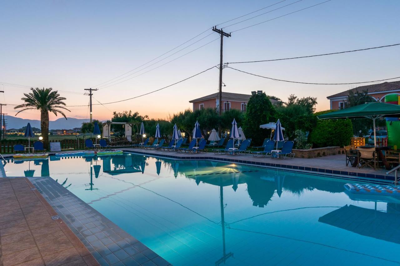 Costas Hotel Каламакион Экстерьер фото